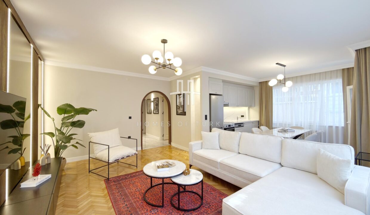 3+1 Apartment For Sale In A Prestigious Area Of ​​Istanbul With A Special Architectural Design- 1