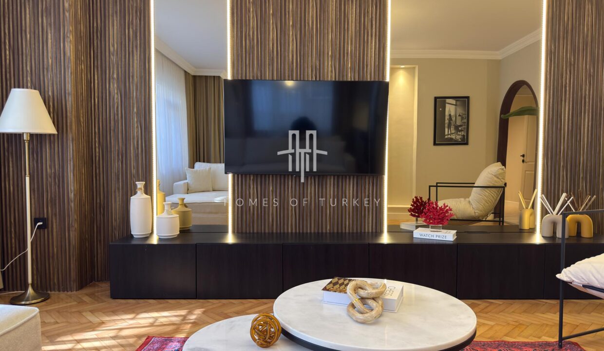 3+1 Apartment For Sale In A Prestigious Area Of ​​Istanbul With A Special Architectural Design- 4,,