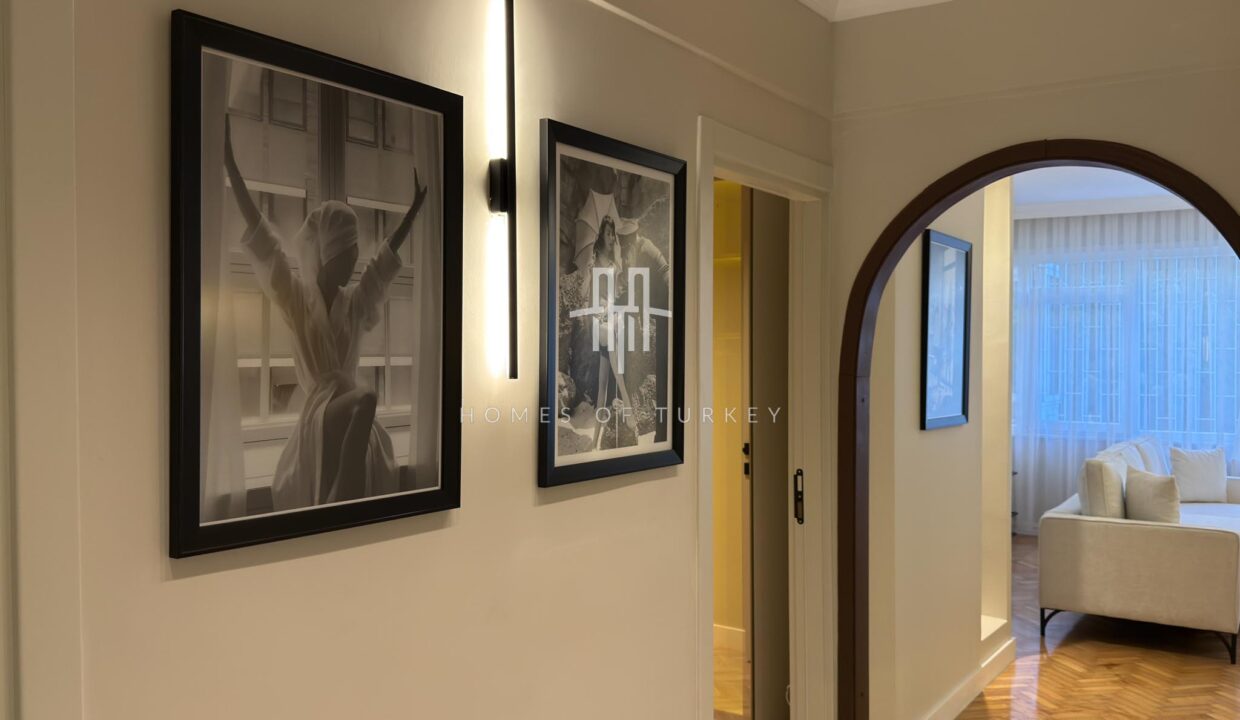 3+1 Apartment For Sale In A Prestigious Area Of ​​Istanbul With A Special Architectural Design- 9,,