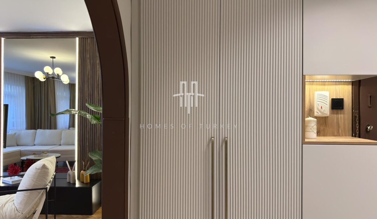 3+1 Apartment For Sale In A Prestigious Area Of ​​Istanbul With A Special Architectural Design- 9,-2