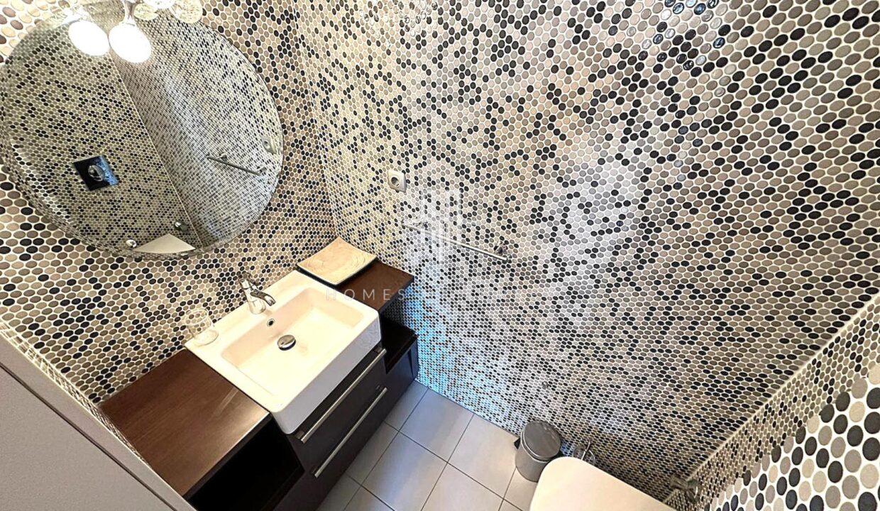 3+1 Apartment For Sale With Bosphorus Views And Eligible For Citizenship In The Heart Of Istanbul- 12