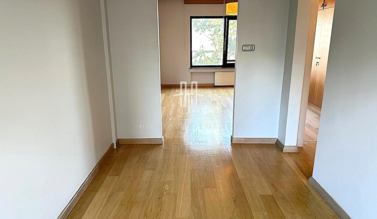 3+1 Apartment For Sale With Bosphorus Views And Eligible For Citizenship In The Heart Of Istanbul- 12,