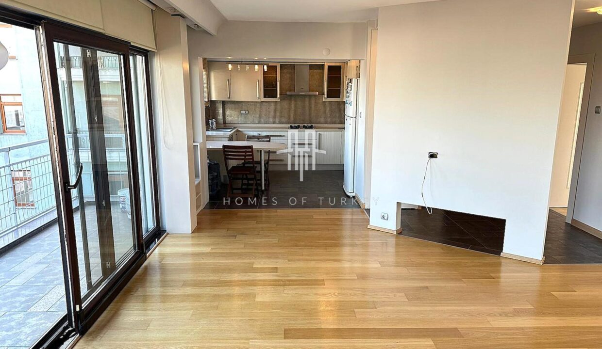 3+1 Apartment For Sale With Bosphorus Views And Eligible For Citizenship In The Heart Of Istanbul- 3,