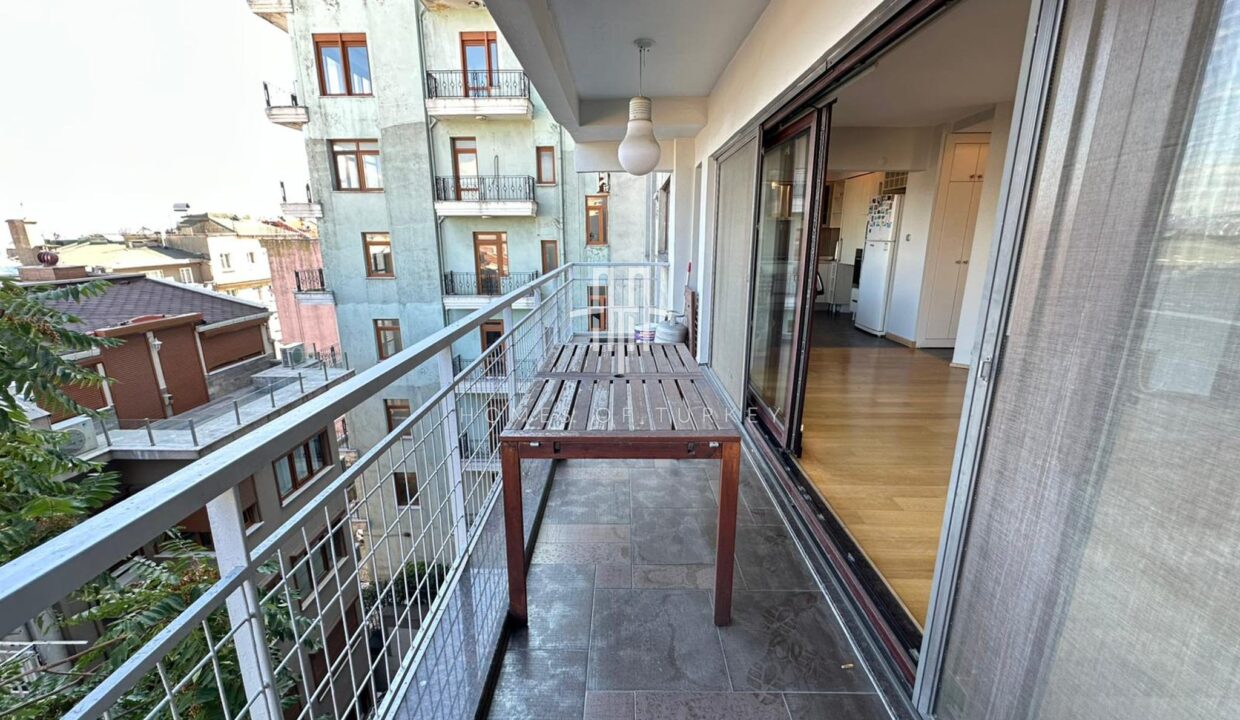 3+1 Apartment For Sale With Bosphorus Views And Eligible For Citizenship In The Heart Of Istanbul- 5