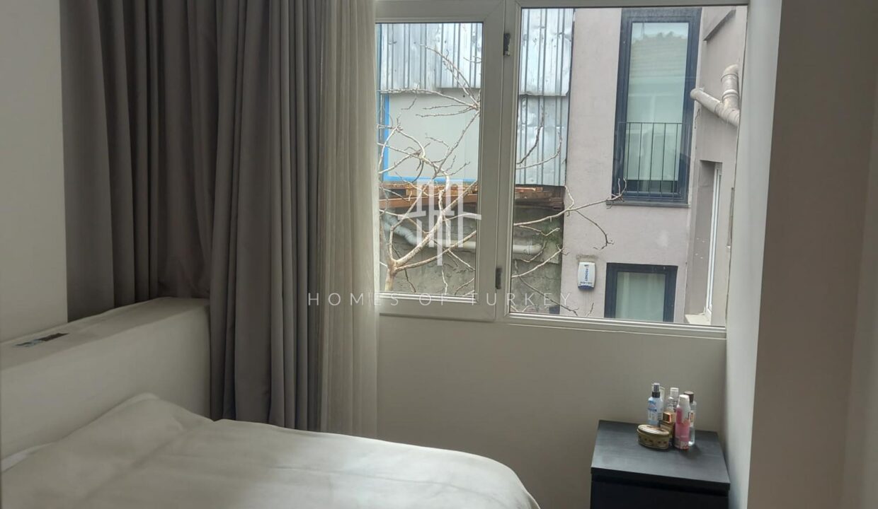 Fully Renovated Apartment With Balcony For Sale In Cihangir, Istanbul- 12