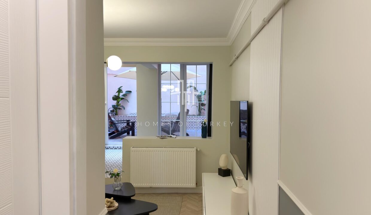 2.5+1 Flat For Sale With Garden Walking Distance To Nişantaşı In Şişli In Istanbul- 19