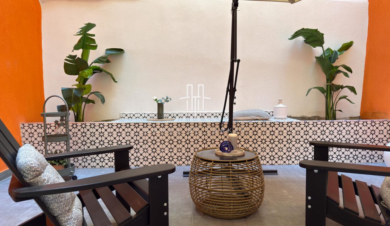 2.5+1 Flat For Sale With Garden Walking Distance To Nişantaşı In Şişli In Istanbul- 3