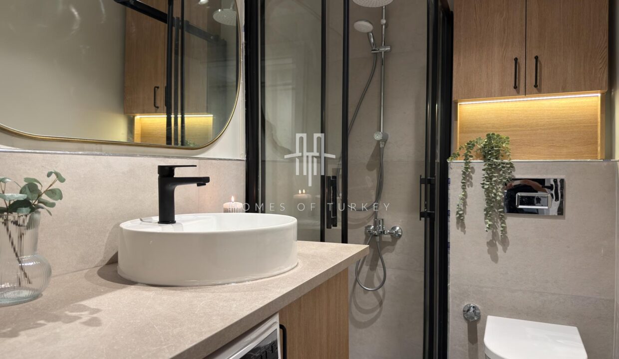 2.5+1 Flat For Sale With Garden Walking Distance To Nişantaşı In Şişli In Istanbul- 51