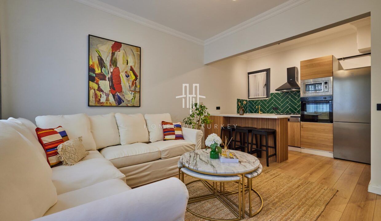 2+1 Apartment With Special Decoration And Garden For Sale In Şişli In Istanbul- 22