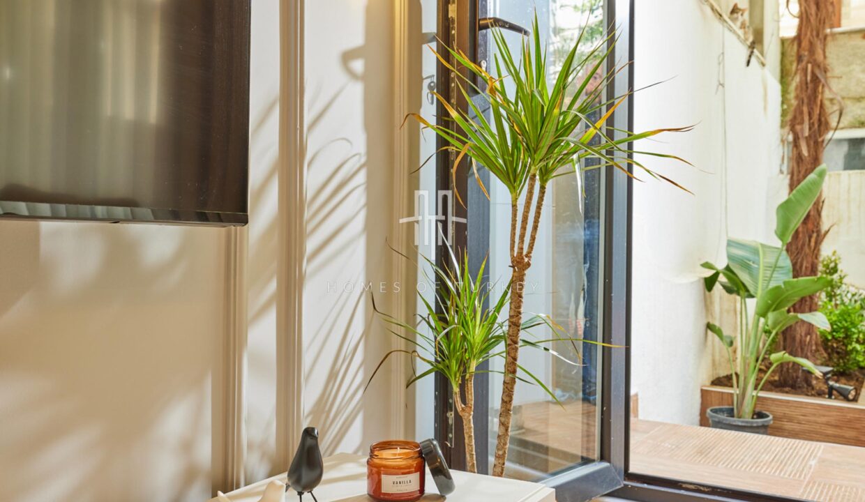 2+1 Apartment With Special Decoration And Garden For Sale In Şişli In Istanbul- 24