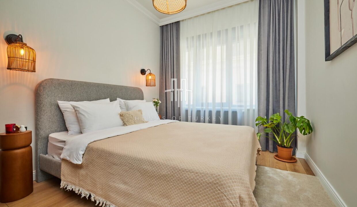 2+1 Apartment With Special Decoration And Garden For Sale In Şişli In Istanbul- 38