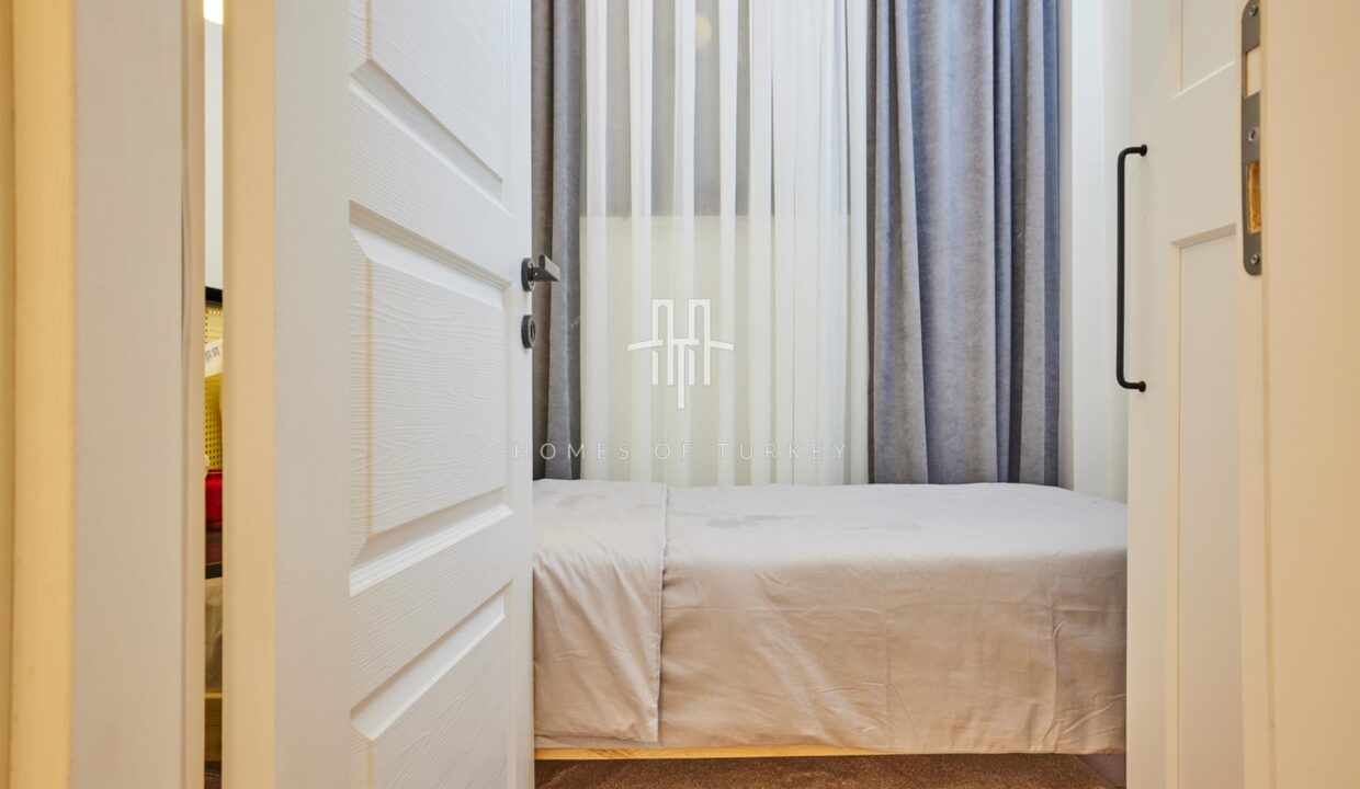 2+1 Apartment With Special Decoration And Garden For Sale In Şişli In Istanbul- 43