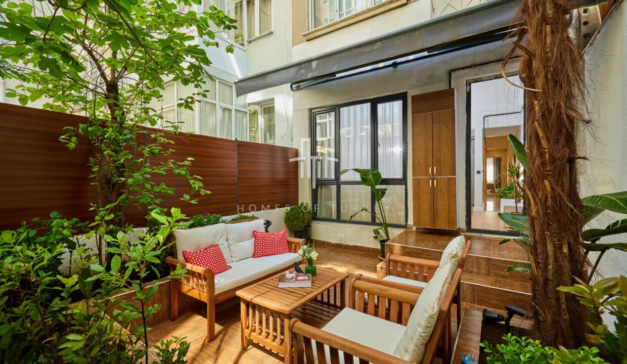 2+1 Apartment With Special Decoration And Garden For Sale In Şişli In Istanbul- 5