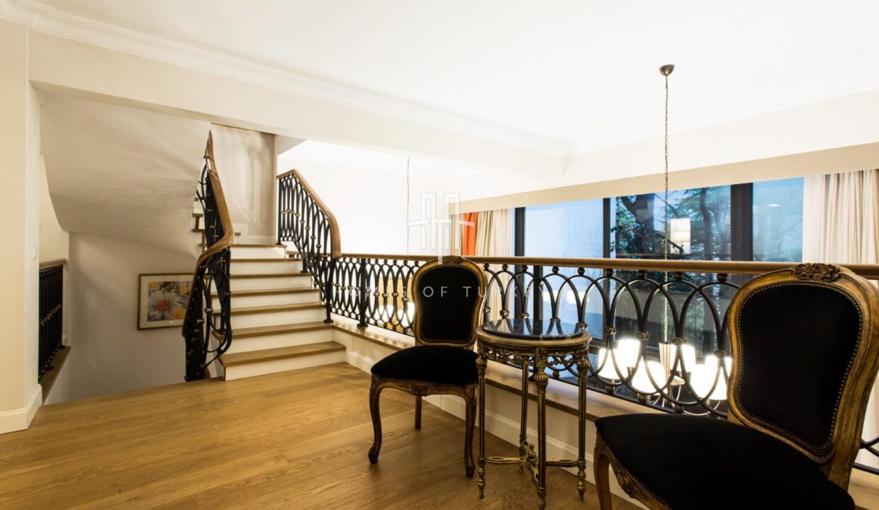 4+2 Triplex Apartment With Garden For Sale In A Prestigious Area In Nişantaşı In Istanbul Eligible For Citizenship- 17,
