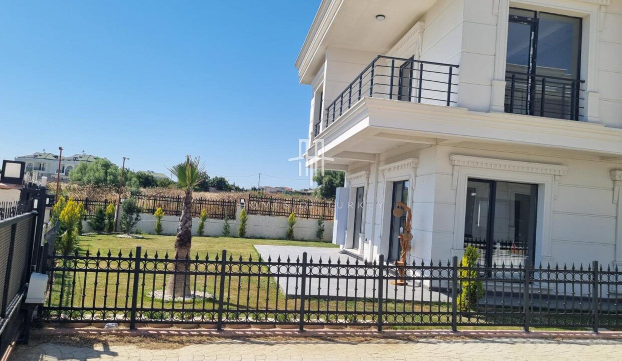 Luxury Villa For Sale In Büyükçekmece In Istanbul Eligible for Citizenship- 1