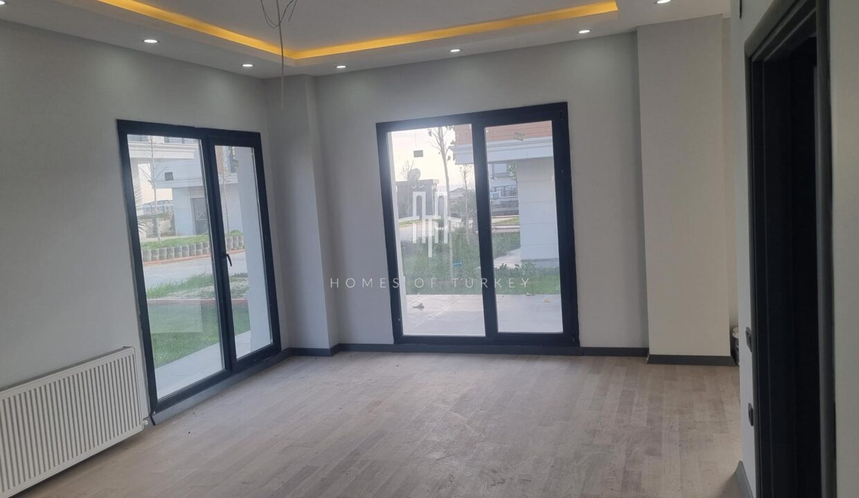 Luxury Villa For Sale In Büyükçekmece In Istanbul Eligible for Citizenship- 14