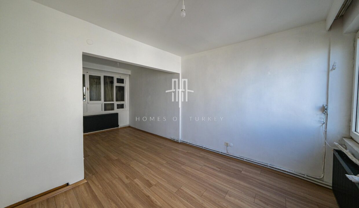 1+1 Apartment For Sale in Cihangir in Istanbul With Bosphorus Views and AirBnb Permission- (29)