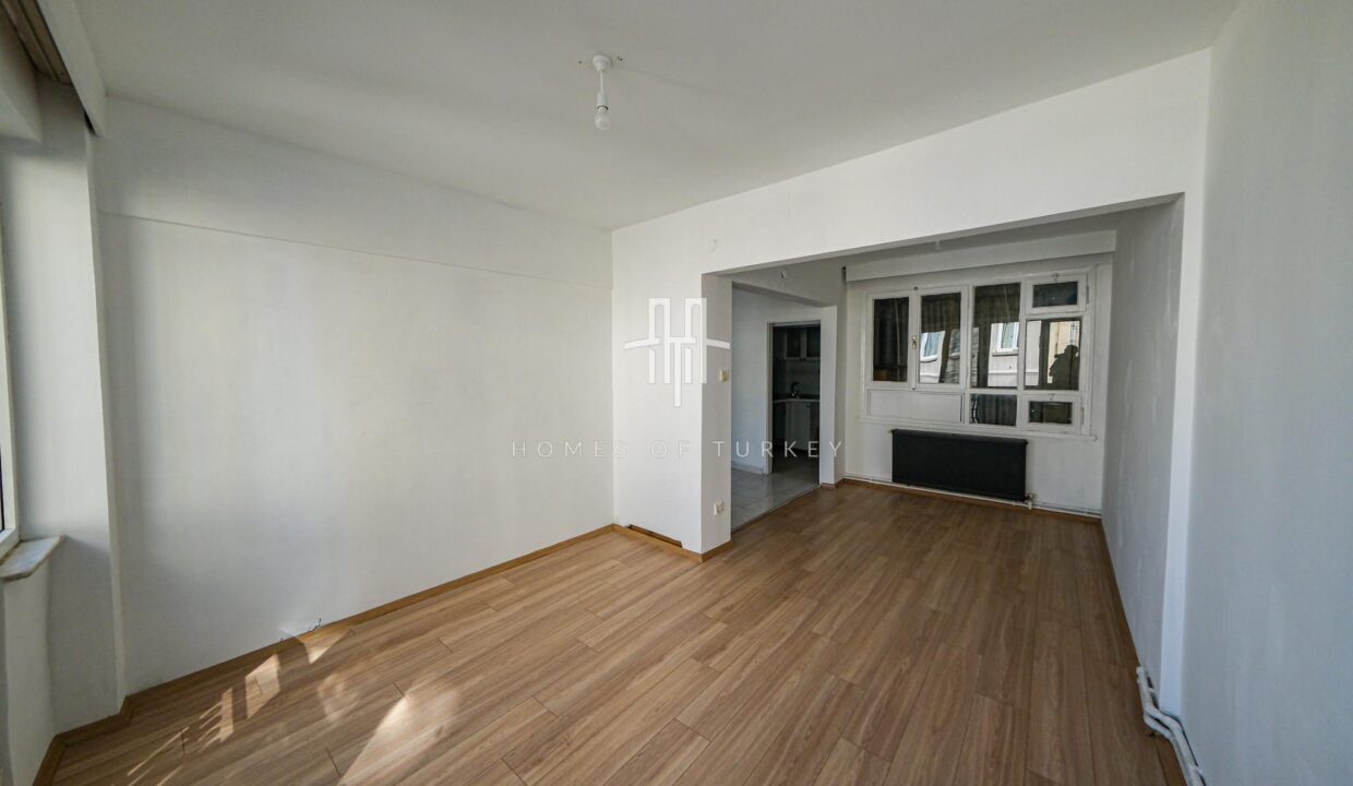 1+1 Apartment For Sale in Cihangir in Istanbul With Bosphorus Views and AirBnb Permission- (31)