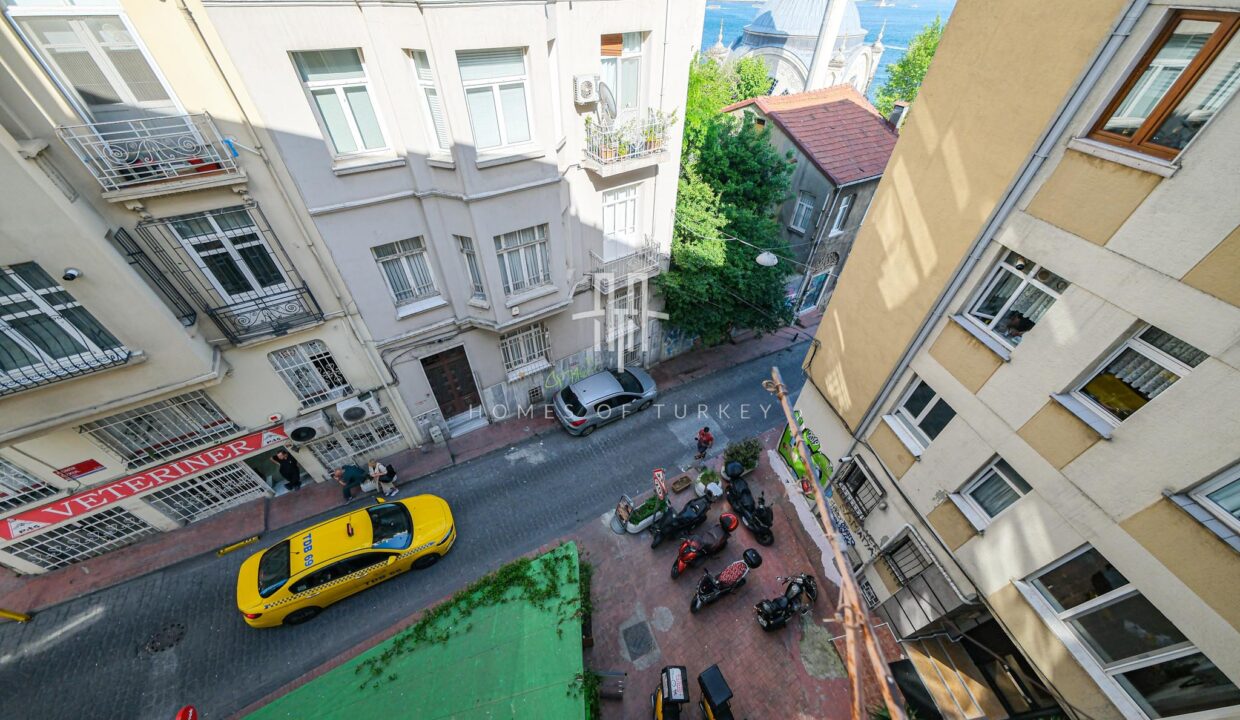 1+1 Apartment For Sale in Cihangir in Istanbul With Bosphorus Views and AirBnb Permission- (41)