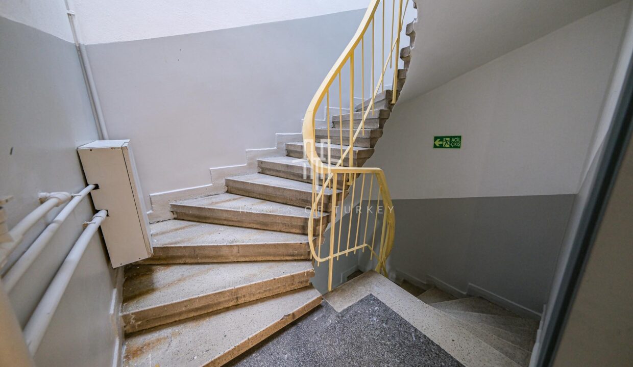 1+1 Apartment For Sale in Cihangir in Istanbul With Bosphorus Views and AirBnb Permission- (45)