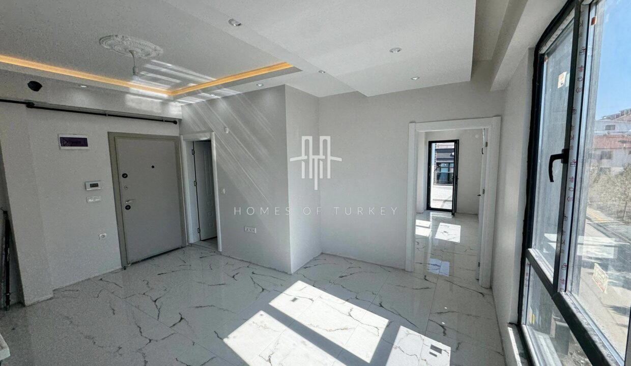 1+1 Apartment For Sale in a New Building And Centrally Located in Yalova- 4
