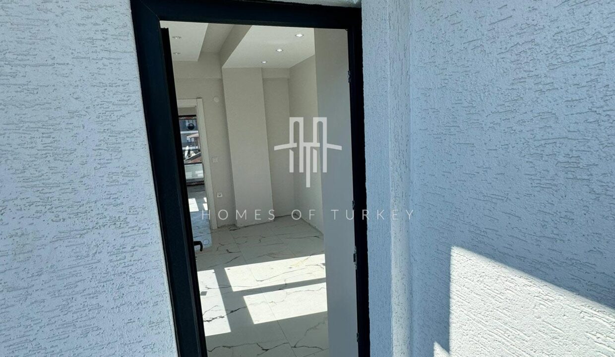 1+1 Apartment For Sale in a New Building And Centrally Located in Yalova- 8