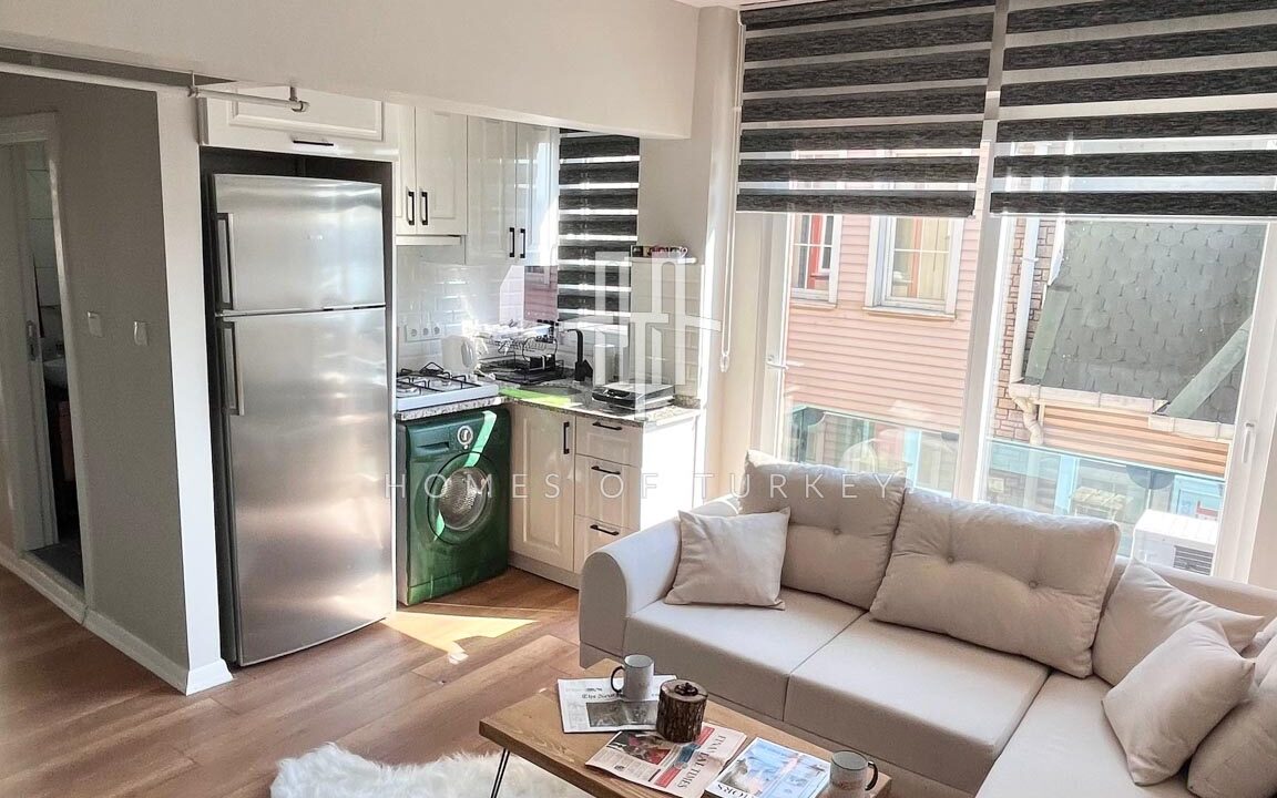 2+1 Apartment for Sale in Beyoğlu in Istanbul Suitable for Airbnb and Well-Maintained- 1