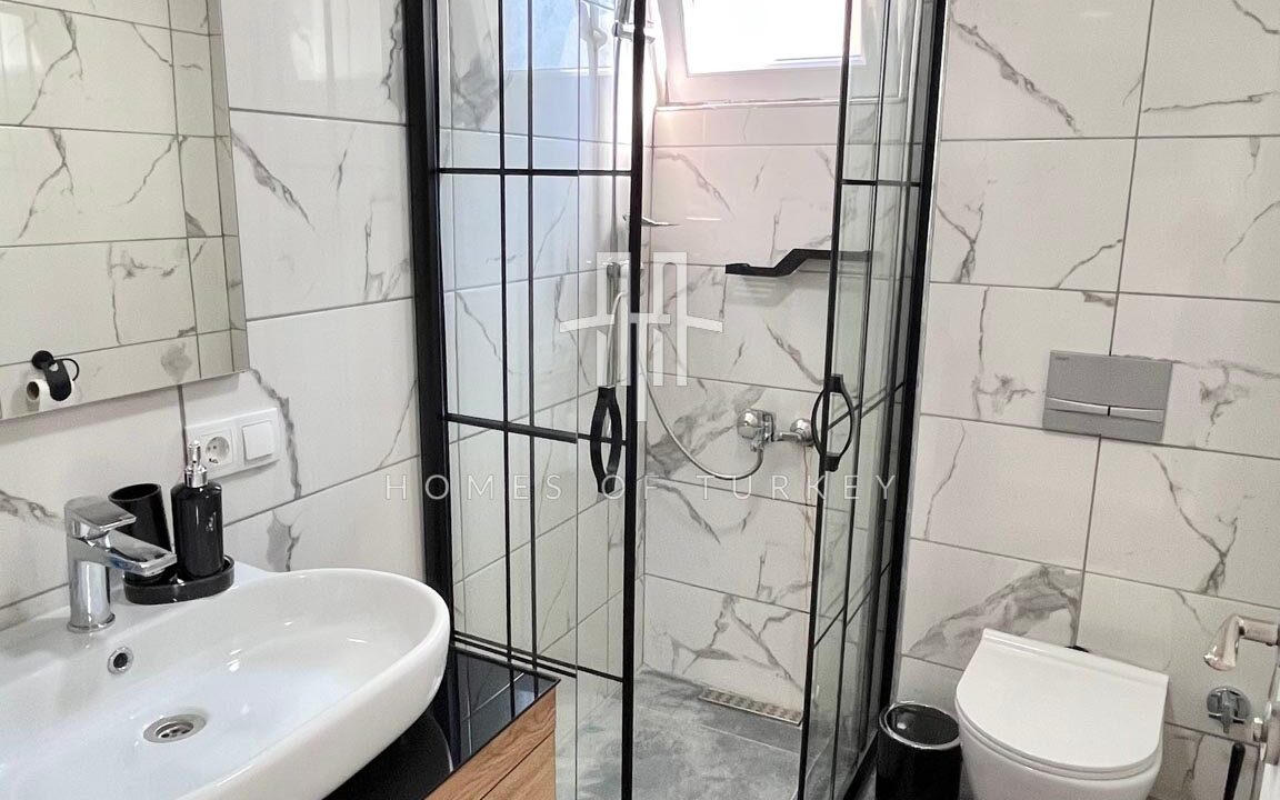 2+1 Apartment for Sale in Beyoğlu in Istanbul Suitable for Airbnb and Well-Maintained- 20