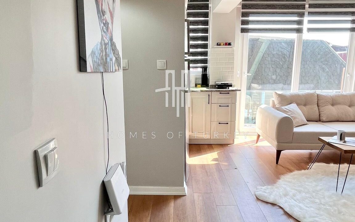 2+1 Apartment for Sale in Beyoğlu in Istanbul Suitable for Airbnb and Well-Maintained- 7