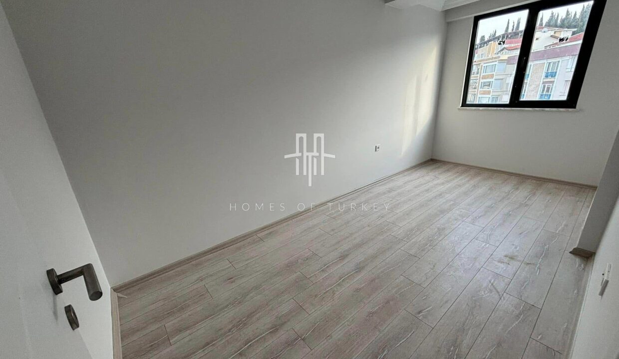 2+1 Duplex Apartment For Sale in a New Building Near The Beach in Çınarcık in Yalova- 10