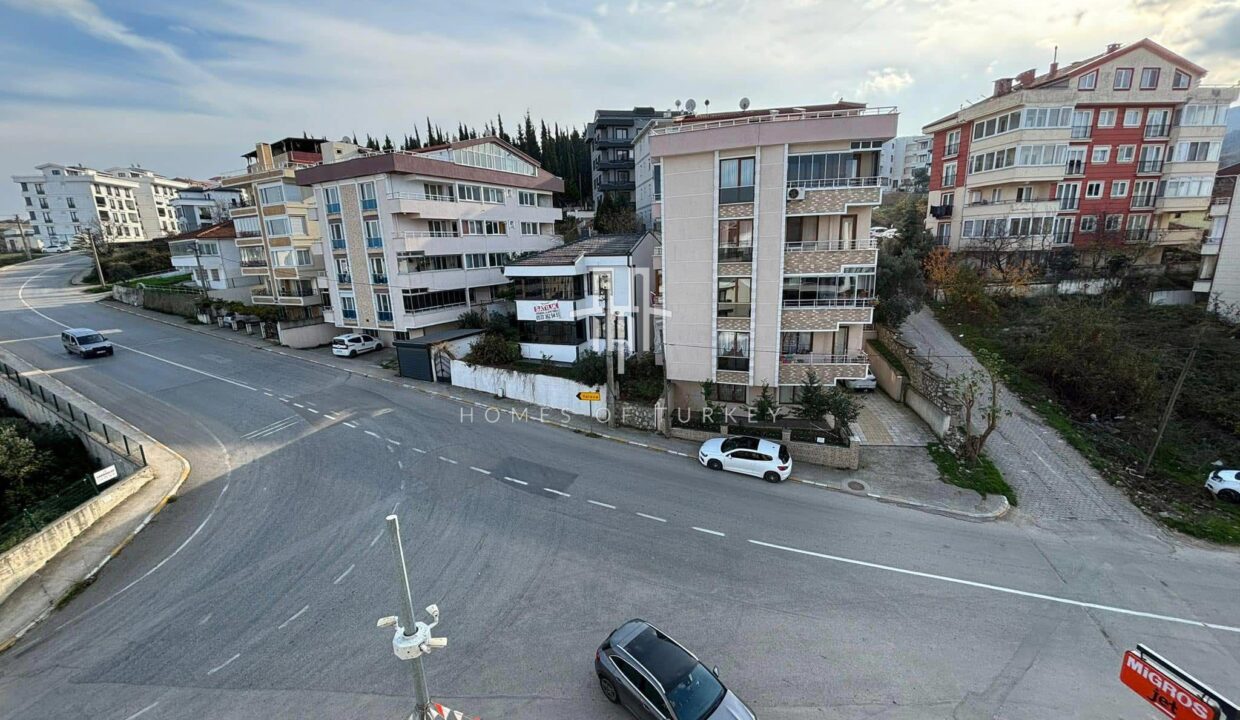 2+1 Duplex Apartment For Sale in a New Building Near The Beach in Çınarcık in Yalova- 5,,