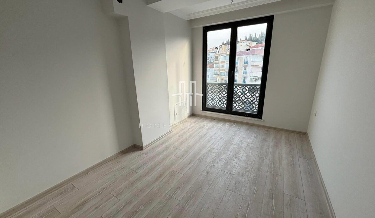 2+1 Duplex Apartment For Sale in a New Building Near The Beach in Çınarcık in Yalova- 9