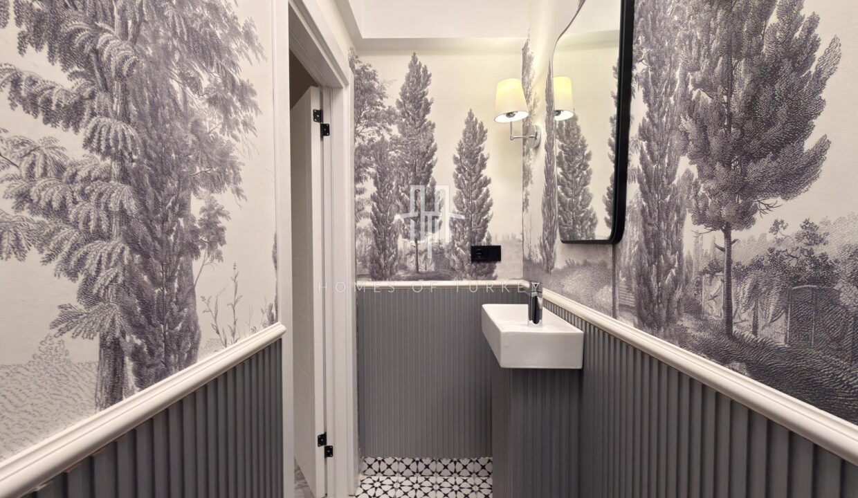 3+1 Apartment For Sale in Şişli in Istanbul Within Walking Distance to the Metro- 46