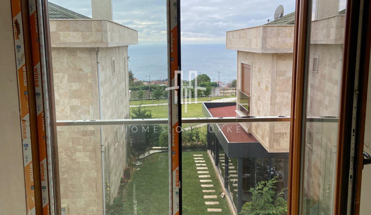 3+1 Triplex Villa For Sale in Büyükçemece in Istanbul Eligible For Citizenship- 15