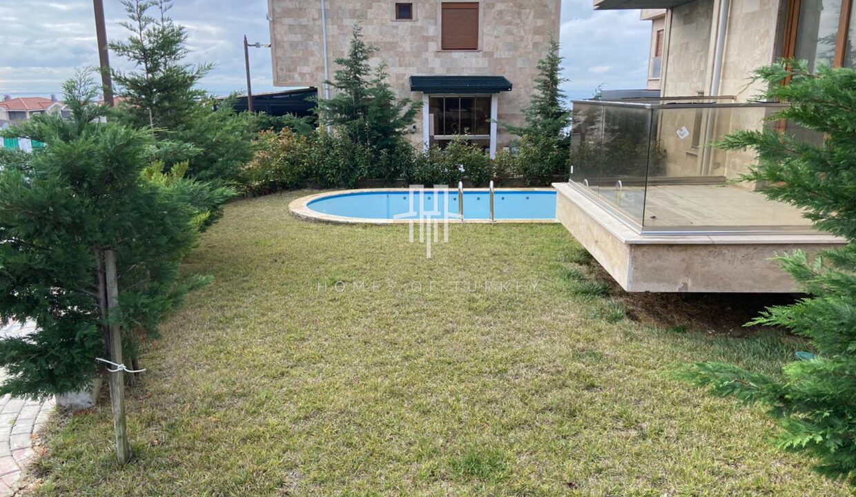 3+1 Triplex Villa For Sale in Büyükçemece in Istanbul Eligible For Citizenship- 6