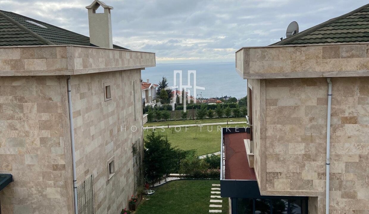 3+1 Triplex Villa For Sale in Büyükçemece in Istanbul Eligible For Citizenship- 8