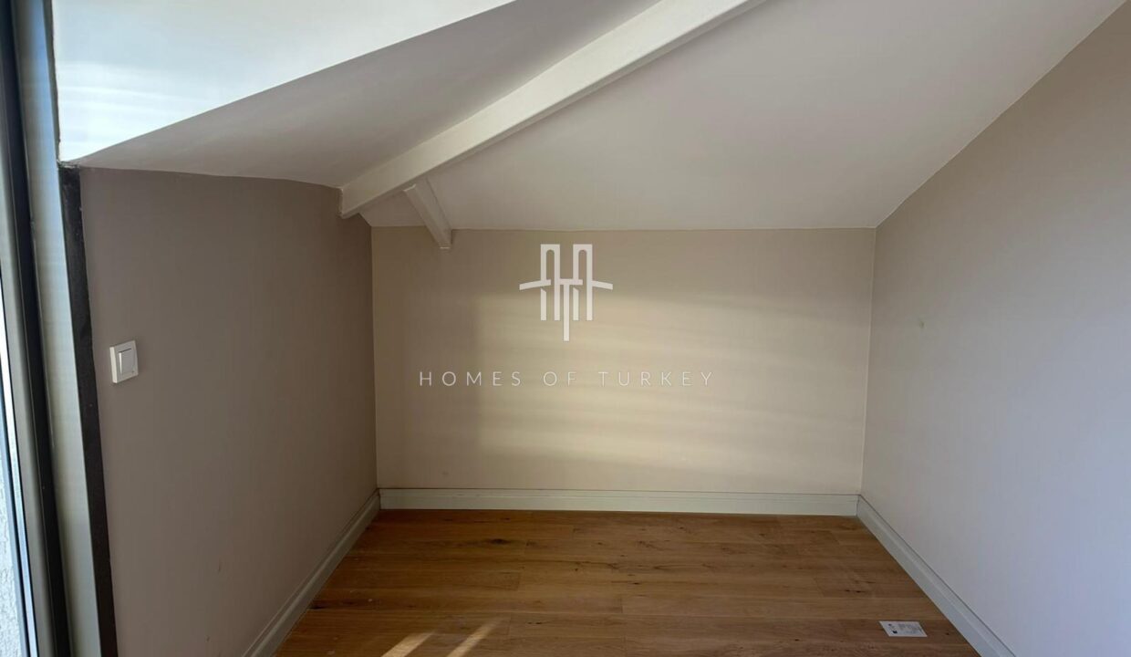 5+2 Duplex Apartment For Sale in Bakırköy in Istanbul Walking Distance to Marmaray and the Coast- 16