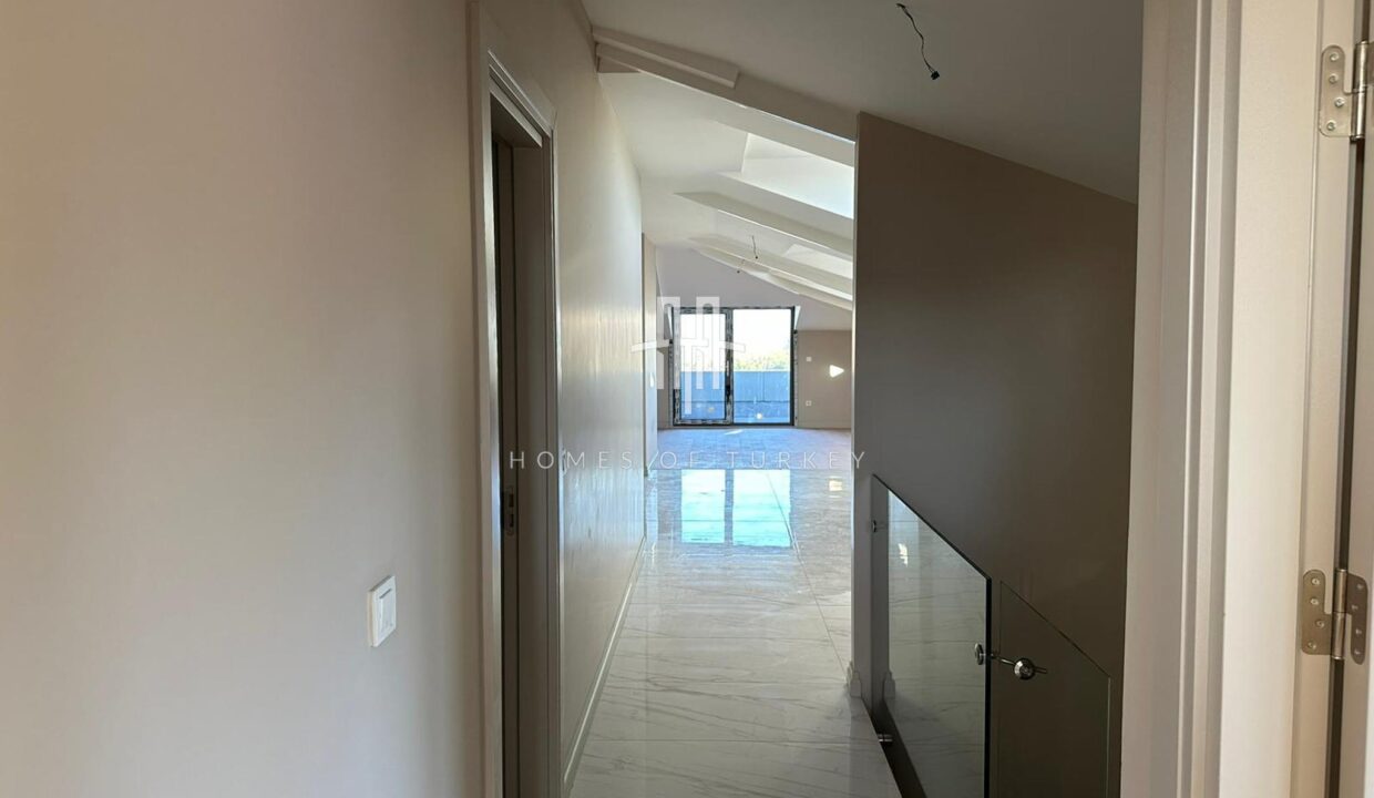 5+2 Duplex Apartment For Sale in Bakırköy in Istanbul Walking Distance to Marmaray and the Coast- 24