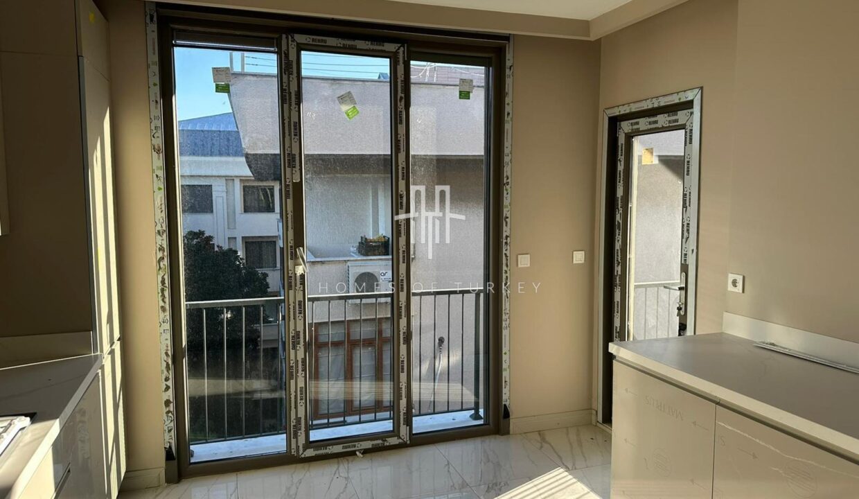 5+2 Duplex Apartment For Sale in Bakırköy in Istanbul Walking Distance to Marmaray and the Coast- 4