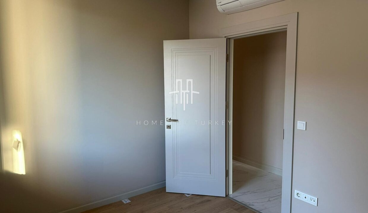 5+2 Duplex Apartment For Sale in Bakırköy in Istanbul Walking Distance to Marmaray and the Coast- 6