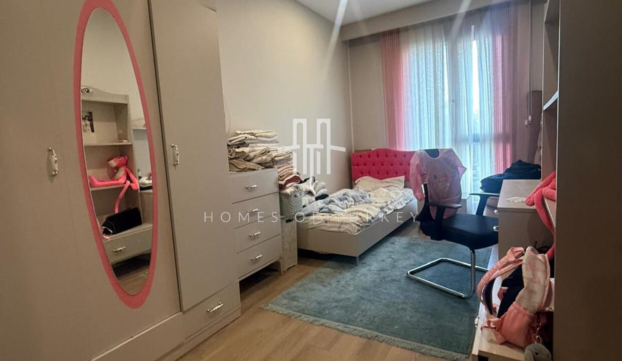 3+1 Duplex Apartment With Garden For Sale in a Family-Friendly Complex in Avcılar in Istanbul- 9