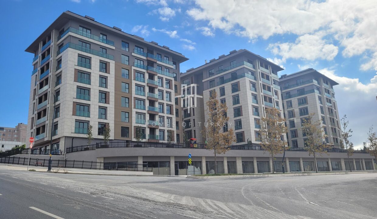 Apartments For Sale in a Family-Oriented Project in Beylikdüzü in Istanbul- 1