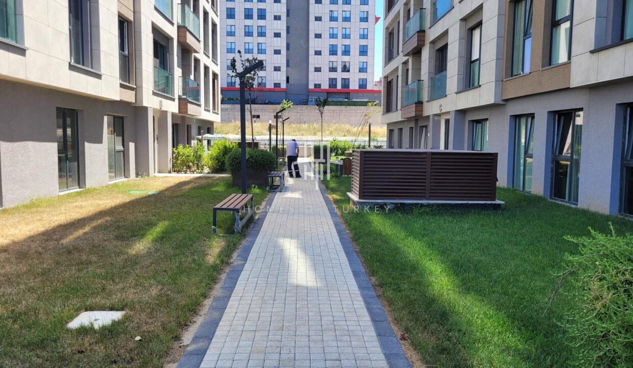 Apartments For Sale in a Family-Oriented Project in Beylikdüzü in Istanbul- 13