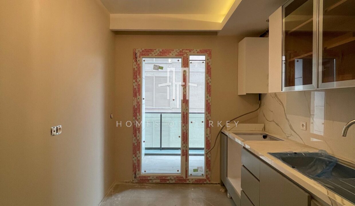 Apartments For Sale in a Family-Oriented Project in Beylikdüzü in Istanbul- 17