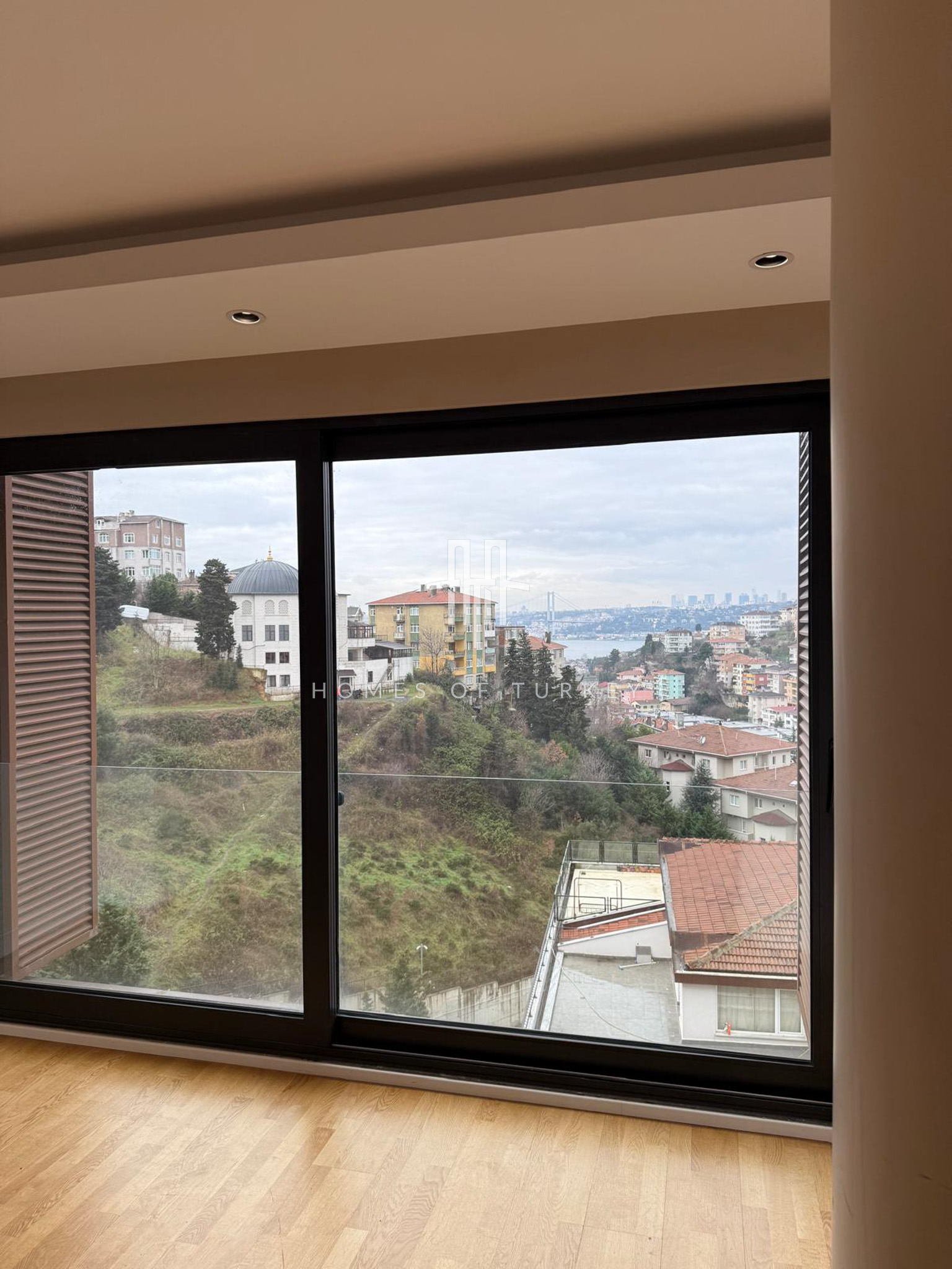 Apartment for Sale in Üsküdar Istanbul with Bosphorus View