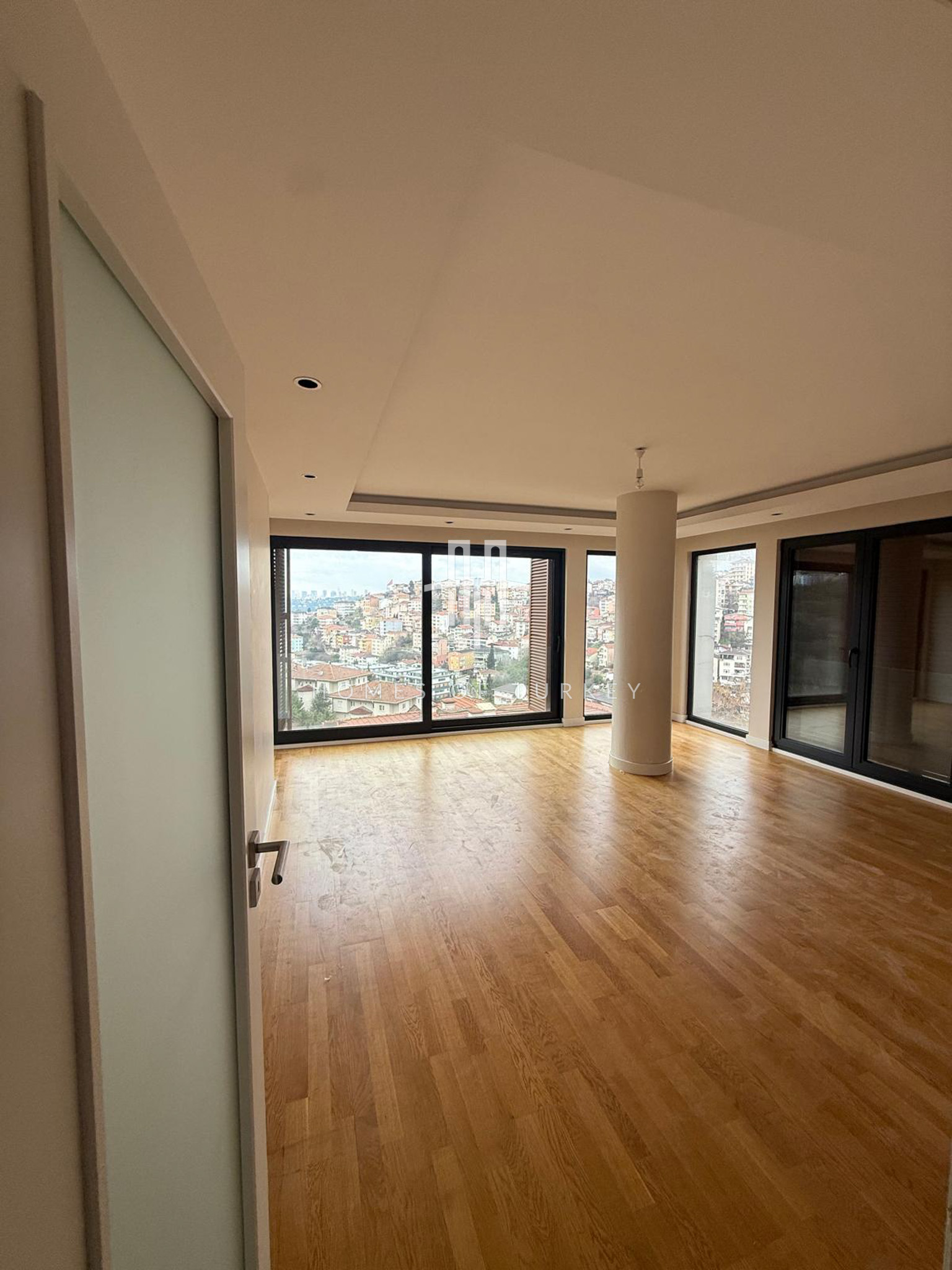 Apartment for Sale in Üsküdar Istanbul with Bosphorus View