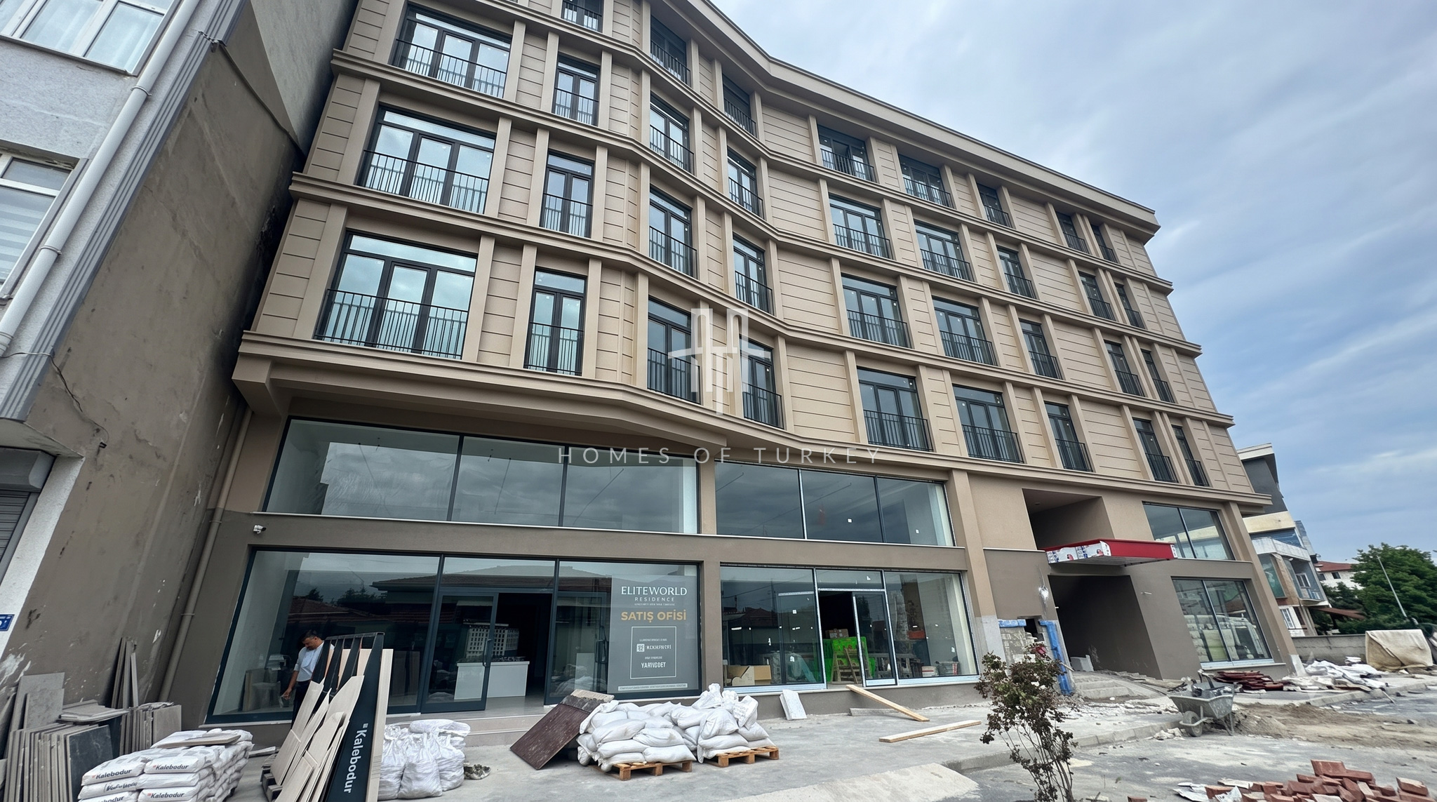 Elite World Hotel Concept Apartments for Sale in Kağıthane Istanbul