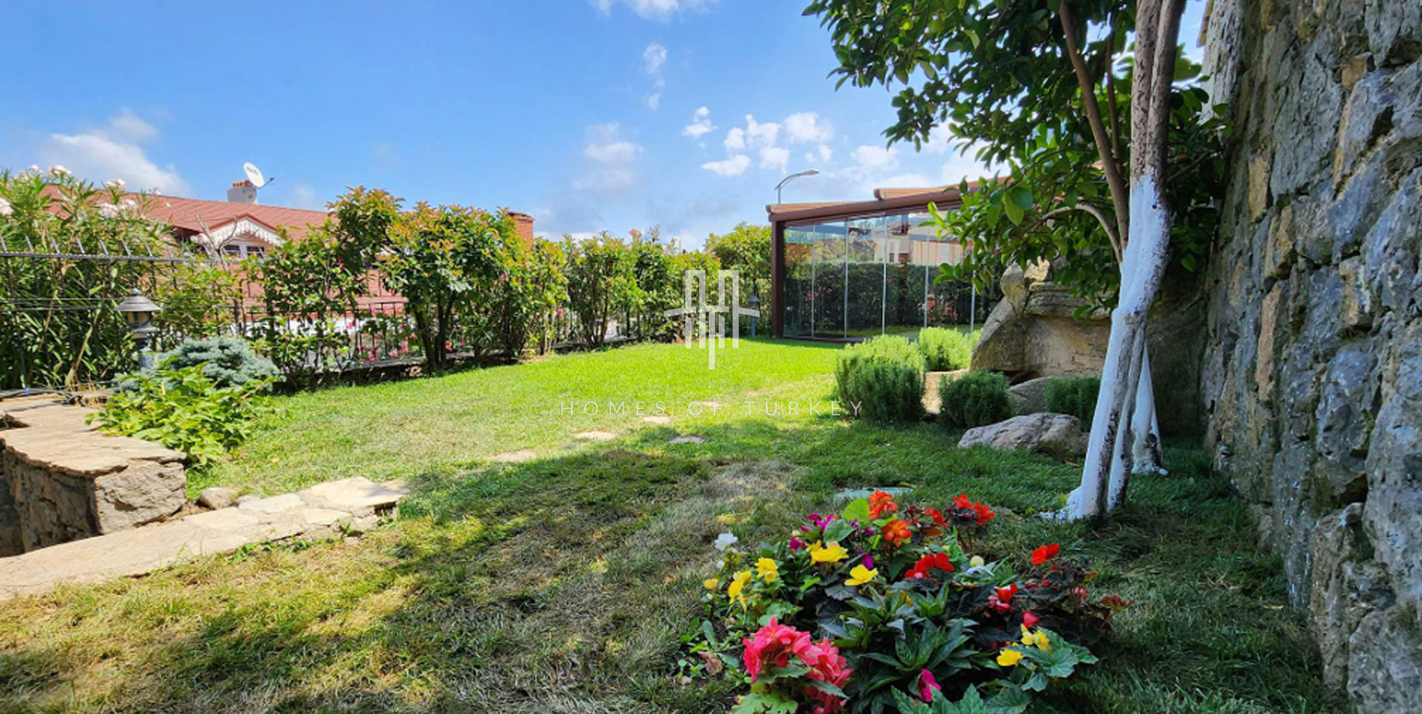 Bosphorus View Mansion For Sale in Beykoz Istanbul