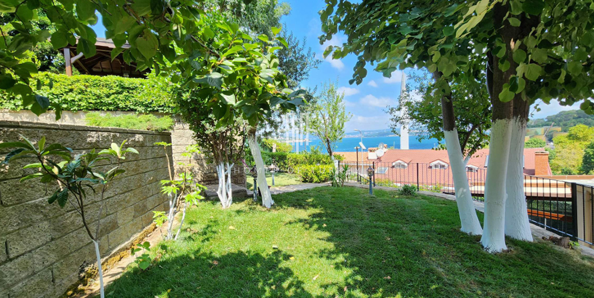 Bosphorus View Mansion For Sale in Beykoz Istanbul