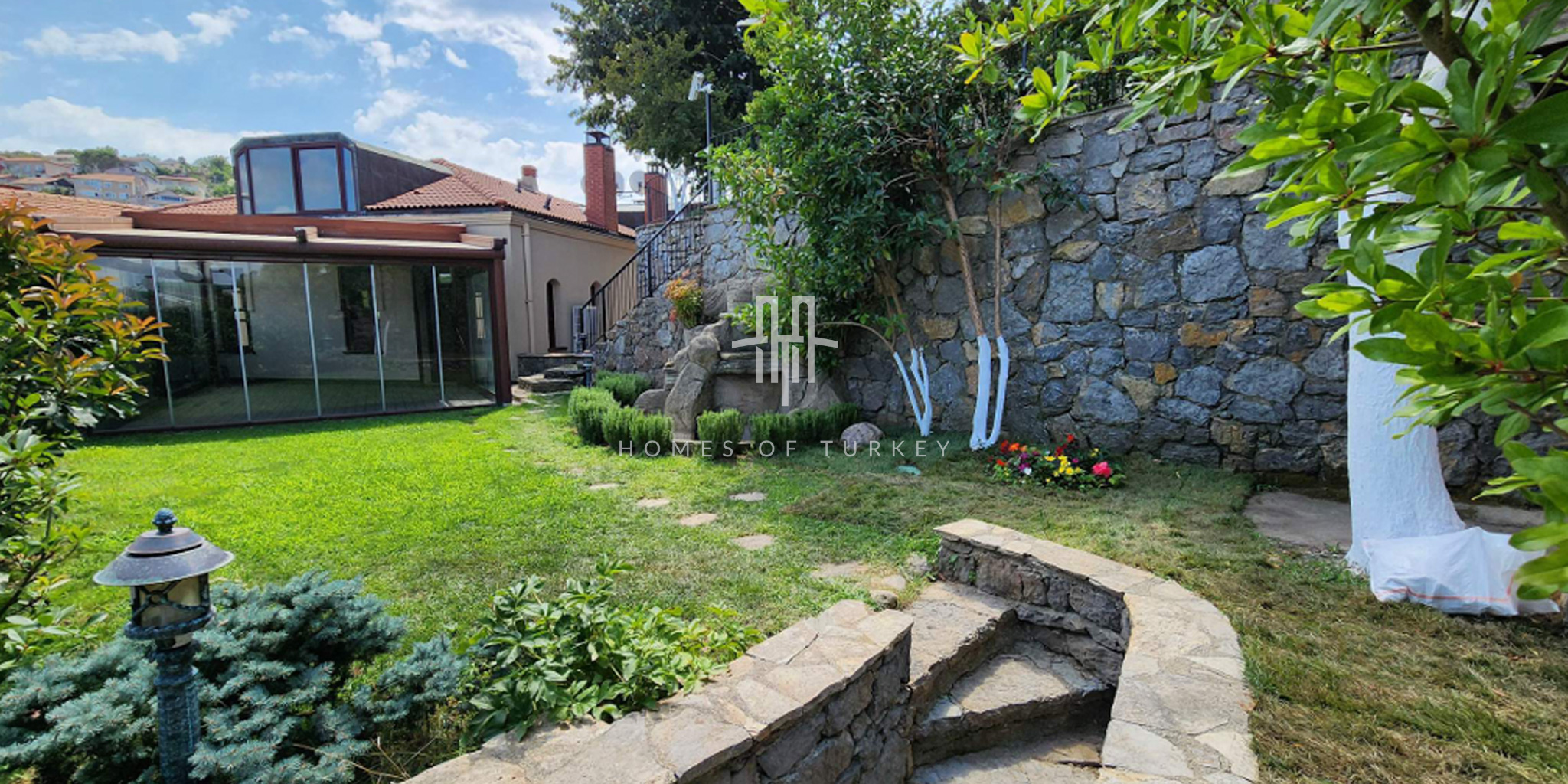 Bosphorus View Mansion For Sale in Beykoz Istanbul